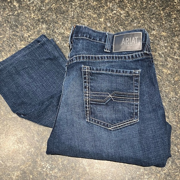 Men's Ariat M2 relaxed fit dark wash boot cut Denim Jeans 36x32 - Picture 1 of 7